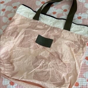 Aloha Collection Day Tripper